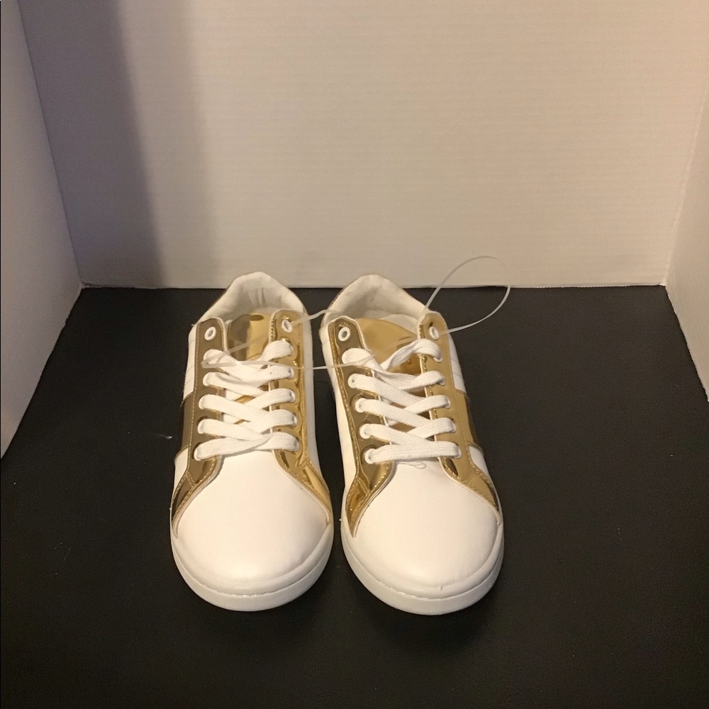 Qupid White with Gold Trim Women’s Sneakers (… - Picture 3 of 12